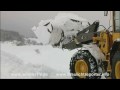Schneechaos: Bagger muß Straßen vom Schnee befreien bei Dreis-Brück(WinklerTV)