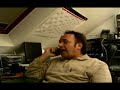 Tim Toupet telefoniert - Kalte Wohnung