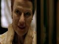 escena del espejo de caramel, pel�cula de nadine labaki y con m�sica de khaled mouzanar.
