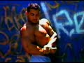 Bodybuilder Kisses Own Biceps