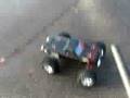 videos de Brushless Monster GT on slippery road