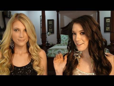 Chat With Elle and Blair Fowler + Exclusive Hey Monday Music Video Clip