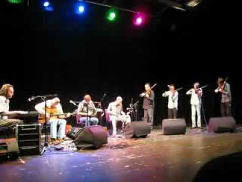 footstompin1 - A brilliant evening of Scottish folk music and many amusing anecdotes Charlie Mckerron - Fiddle Gordon Gunn - Fiddle Adam Sutherland - Fiddle Kevin Henderson...
