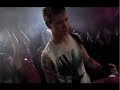 ahoi, freunde der stromgitarren-musik!
so langsam wird es immer ernster mit dem ersten album allez! allez! allez! von kim?, das langsam aber sicher an den start geht.
um euch die wartezeit zu verk�rzen, haben kim? einen videoclip zum albumtrack nein! nein! nein! am start.
dass der videodreh verdammt viel spa� gemacht hat, ist wohl kaum zu �bersehen. denn getreu dem motto der n�chste wohnzimmer-wahnsinn kommt bestimmt, hatten kim? das missionsziel, die rockn'roll-sau rauszulassen. einige instrumente haben das ganze nicht wirklich unbeschadet �berstanden. ;-)
aber seht euch das am besten selbst an!