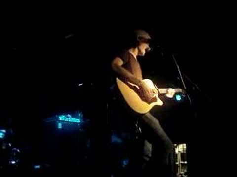nick santino thinks he's taylor swift