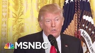 Trumpa by po sto dnech v úřadu znovu volilo 96 procent jeho voličů