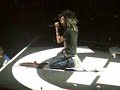Tokio Hotel Frankfurt 15.4.07 - Vergessene Kinder Bill kniet