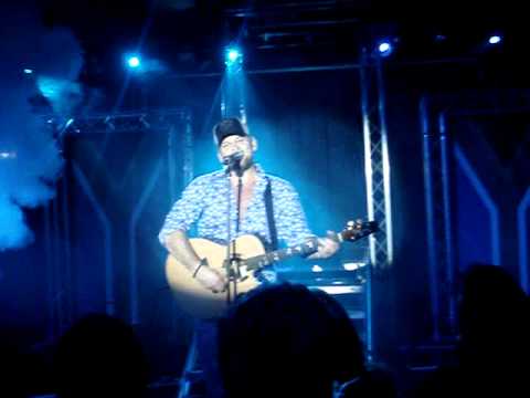 Steve Hofmeyer Afrikhaki Agter elke man.MPG