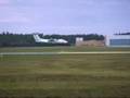 videos de Dash8-100 Widerøe late landing at 19R