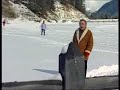 g�nter wewel - kein sch�ner land 1998 

kein sch�ner land in dieser zeit
als hier das unsre weit und breit
wo wir uns finden wohl unter linden zur abendzeit
wo wir uns finden wohl unter linden zur abendzeit

da haben wir so manche stund
gesessen wohl in froher rund
und taten singen, die lieder klingen im eichengrund
und taten singen, die lieder klingen im eichengrund

dass wir uns hier in diesem tal
noch treffen so viel hundertmal:
gott mag es schenken, gott mag es lenken,
er hat die gnad'.
gott mag es schenken, gott mag es lenken,
er hat die gnad'.

nun br�der eine gute nacht
der herr im hohen himmel wacht
in seiner g�ten uns zu beh�ten ist er bedacht
in seiner g�ten uns zu beh�ten ist er bedacht