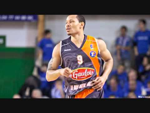 Alex Acker arrive à l’Asvel Chroniques d'un apprenti journaliste