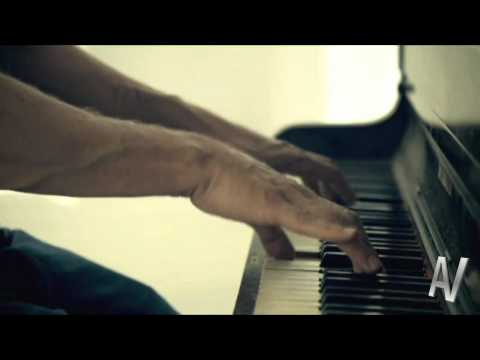 Eric Turner – Written in the Stars [Without Tinie Tempah, VercettiMashups Remake]