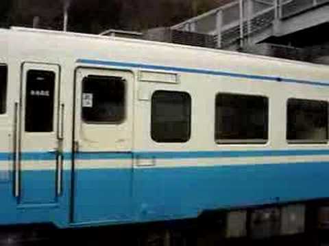 2008.01.16　土讃線箸蔵駅から、キハ58系普通列車が発車。