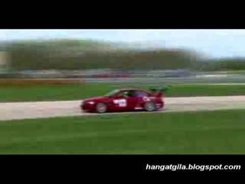 Porsche 911 GT2 v Corvette ZR-1