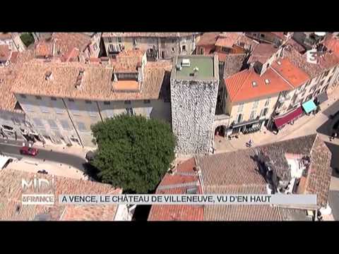 Tour de Vence par Frédéric Soulié Construite au XIIe siècle, la Tour de Vence est annexée au XVe siècle par les Villeneuve pour l'ajouter à leur château, malgré les protestations de la Commune. La façade ouest conserve son aspect original avec ses archères indiquant un escalier intérieur. Les fondations se situent probablement au-dessous du niveau actuel du sol.