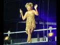 videos de Tina Live At Philadelphia 2000 24/7 Tour Whats Love Got To Do With It Live