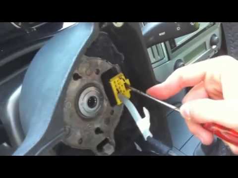 How to change a steering wheel in Volkswagen