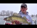 Pre-Spawn Walleye on the Mississippi River at Red ...