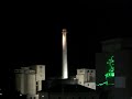 Demolizione ciminiera ex-Italcementi con esplosivo