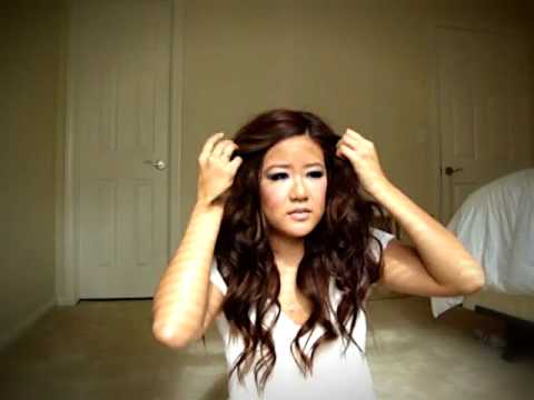 wavy hair - This is a demonstration on how I curl my hair. This look is really simple, and looks effortlessly gorgeous!