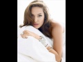 Click here to watch this video Don Omar Angelito - Angelito Vuela (official video)