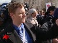 Raw Video: Praying for a Financial Solution