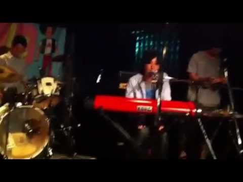 Weatherspoon - 2012年6月13日、難波Meleにて行われた「SPIKE!」でのライブ.