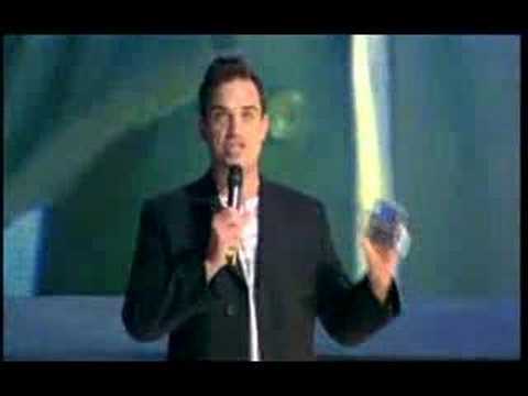 Robbie Williams uses Sidekick 3 II 4