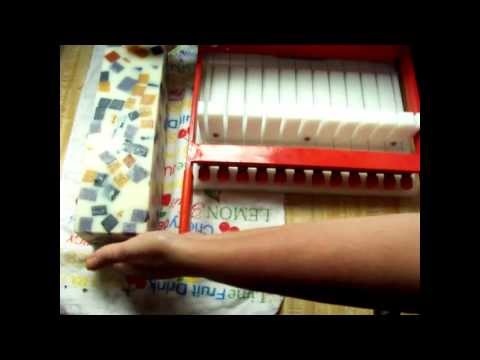 soap - SO SAFE A CHILD CAN DO IT!!! How to use NO-LYE soap base to make fun NATURAL soaps. FUN FOR ADULTS AND CHILDREN WITH SUPERVISION OF COURSE. Making Fun Hallow...
