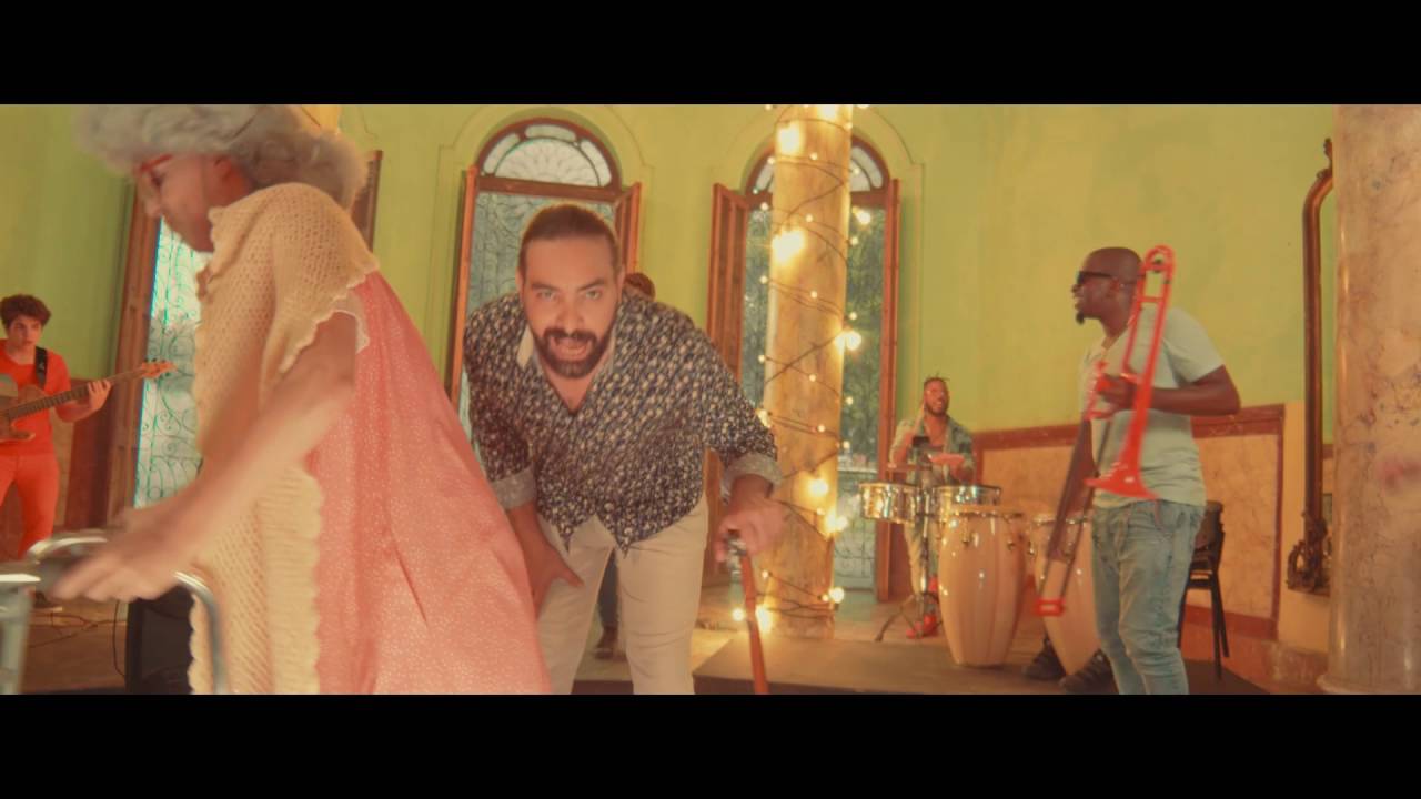 Alain Pérez — La Abuela Quiere Coco