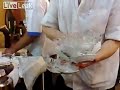 1 וידאו: מלצר LVL 80