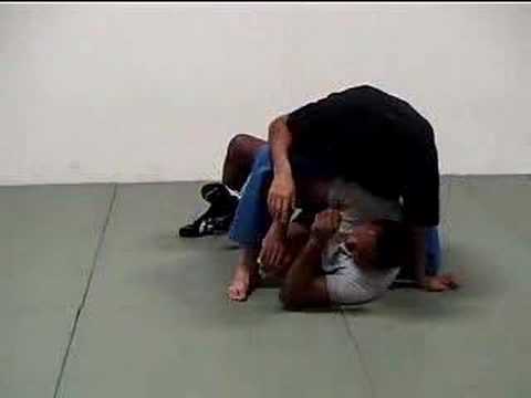 Roy Harris mount escape to heel hook