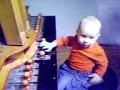 Majken vid orgeln pt 3