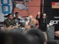 inila lagu Republic of Brickfields aku nak carik nih http://is.gd/4PfJ8 haha! jumpa akhirnya..