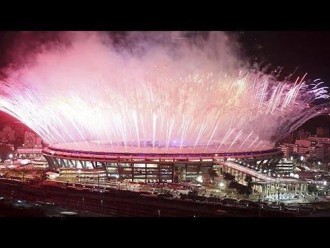 Olympische Spiele 2016 in Rio de Janeiro feierlich erffnet - Demonstrationen trben Stimmung an Copacabana