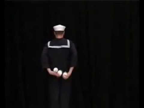 Marinheiro com Bolas Brancas