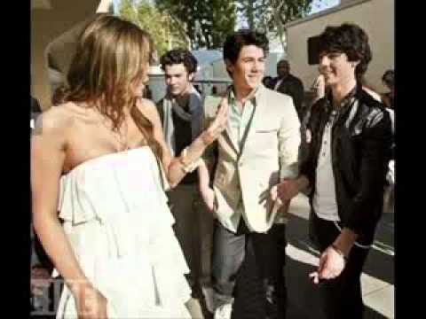 Miley Cyrus - Every Rose Has its Thron Lyrics