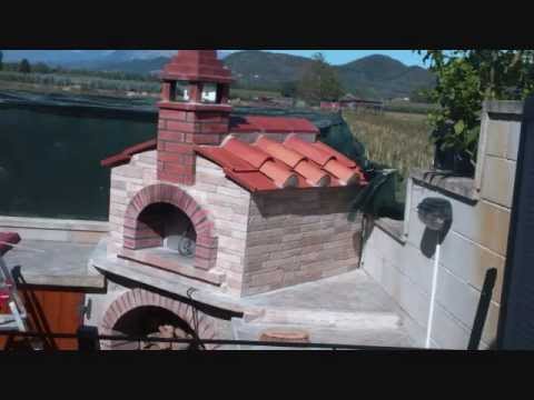 FORNO A LEGNA - piccolo fornetto a legna artigianale per cene con amici:consuma poca legna e resta caldo anche il giorno dopo max 2-3 pizze.