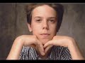 Sung by boy treble Thibaut Knop. His website www.thibautknop.be But my favorite is still the version by Max Emanual Cencic. :)