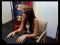 videos de Miley Cyrus Answers Fan Question at Z100 part 3/3
