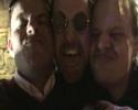 une autre video de nos comperes a la montagne. cette fois, c'est un petage de plomb generalis�. c'est b� l'amour...