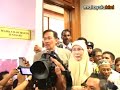 Anwar pleads not guilty, freed on bond Anwar pleads not guilty, freed on bond