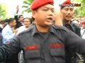 Anwar pleads not guilty, freed on bond