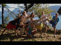 extreme cliff jumping 2     100 feet