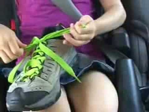 How to Teach Children to Tie Shoes