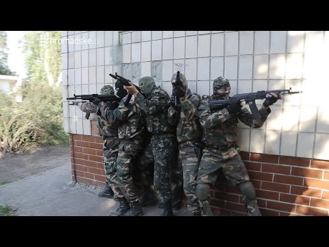 Украинцы-добровольцы учатся воевать (видео)