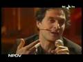 videos de Paola Cortellesi e Claudio Santamaria cantano Cara ti Amo