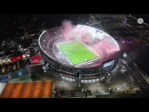 [DESDE LA TRIBUNA] Recibimiento, triunfo en casa y primer gol de Kendry Páez