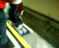 beijando o trilho do metro