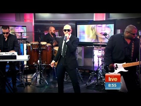 Pitbull (rapper) - Rapper Pitbull performs his new single 'Get It Started' LIVE on Sunrise ahead of his national tour.